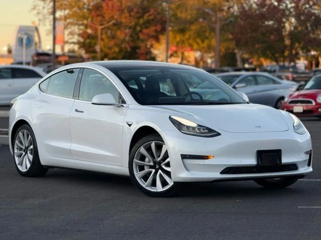 2019 Tesla Model 3 - Image 3 of 12