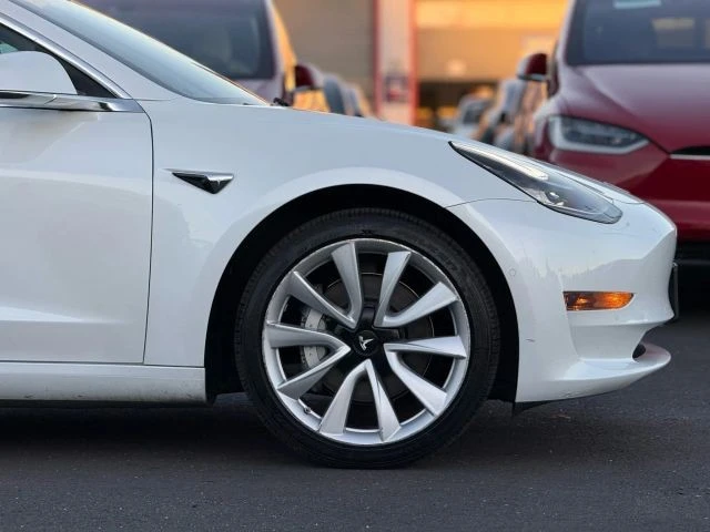 2019 Tesla Model 3 - Image 7 of 12