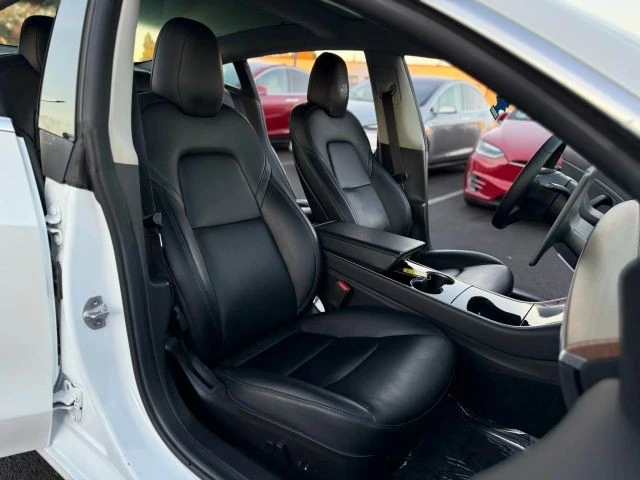 2019 Tesla Model 3 - Image 11 of 12
