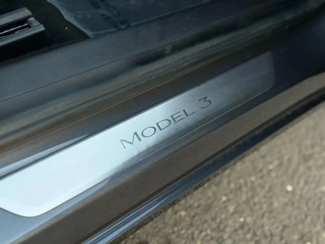 2019 Tesla Model 3 - Image 14 of 21