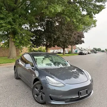 2019 Tesla Model 3 Standard Range Plus Sedan 4D