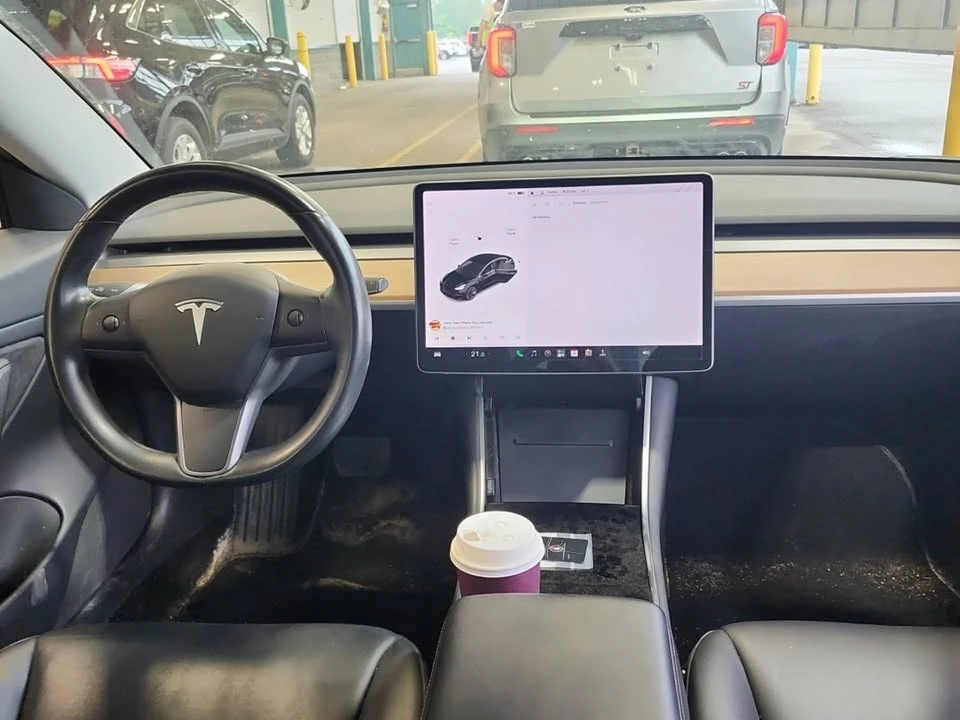 2019 Tesla Model 3 - Image 3 of 5