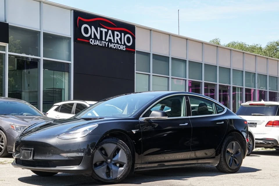 2019 Tesla Model 3 - Image 2 of 16