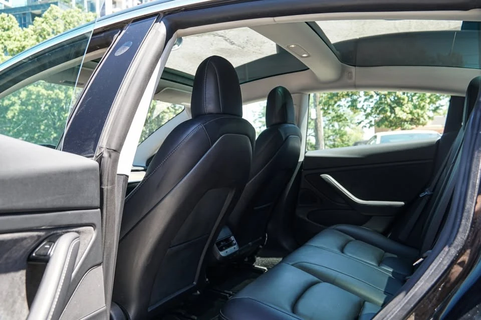 2019 Tesla Model 3 - Image 9 of 16
