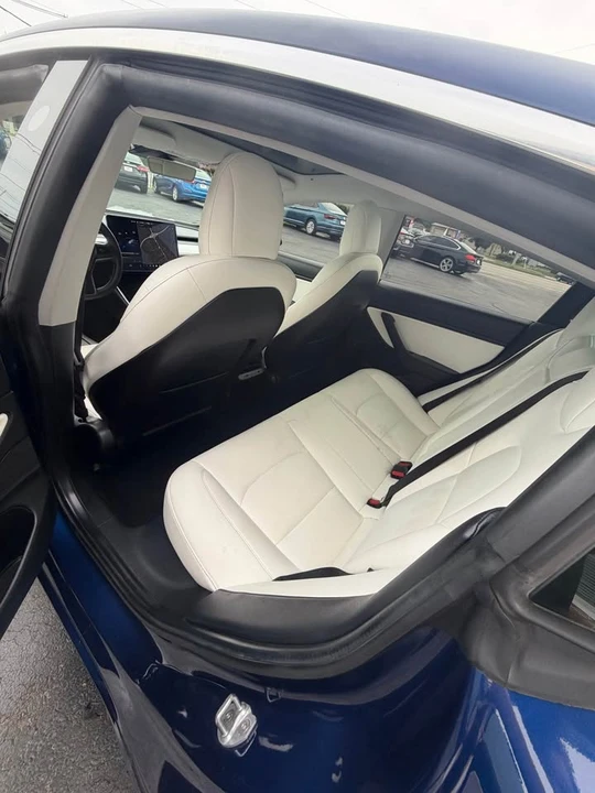 2019 Tesla Model 3 - Image 11 of 15