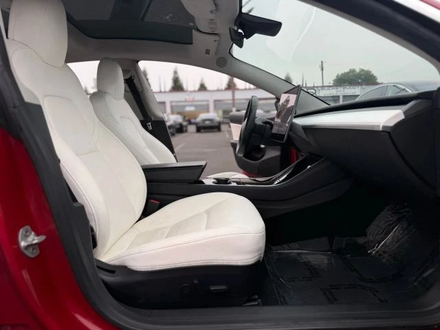 2019 Tesla Model 3 - Image 12 of 21