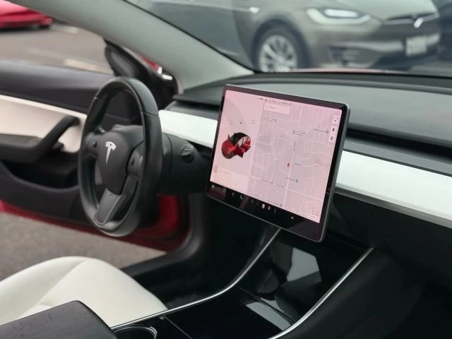 2019 Tesla Model 3 - Image 14 of 21