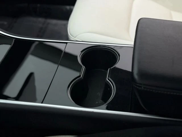 2019 Tesla Model 3 - Image 20 of 21