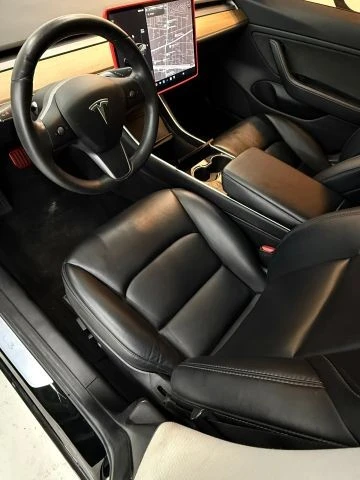2019 Tesla Model 3 - Image 24 of 31