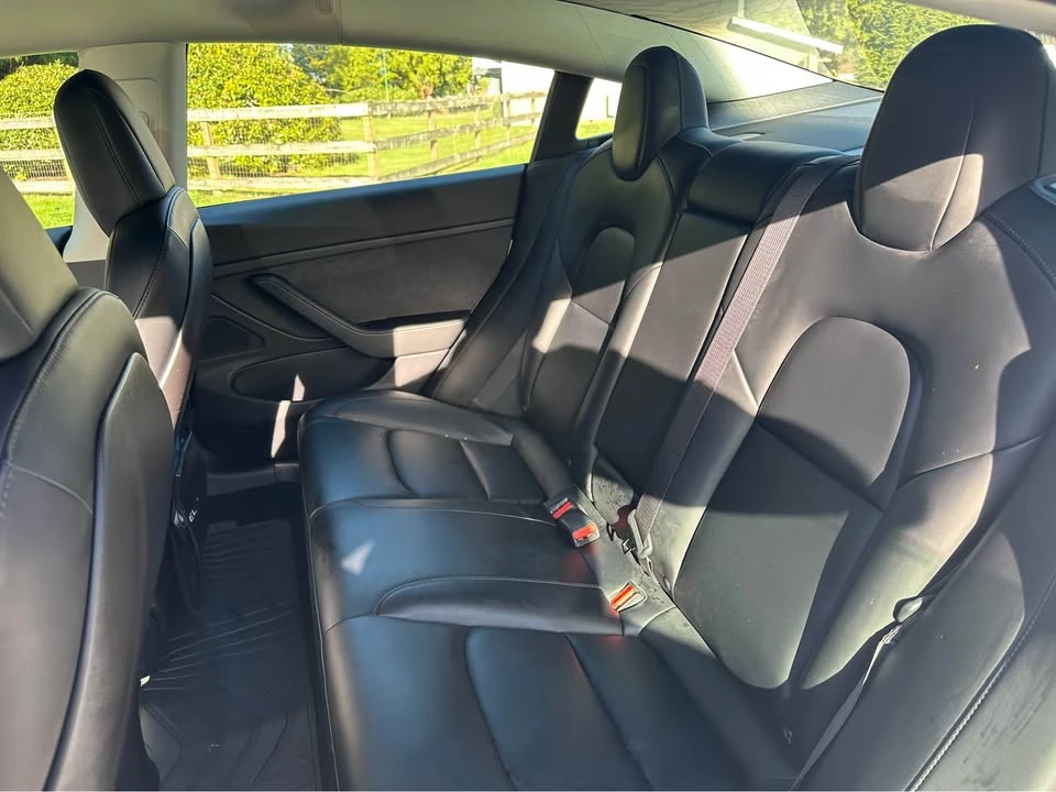 2019 Tesla Model 3 - Image 8 of 17