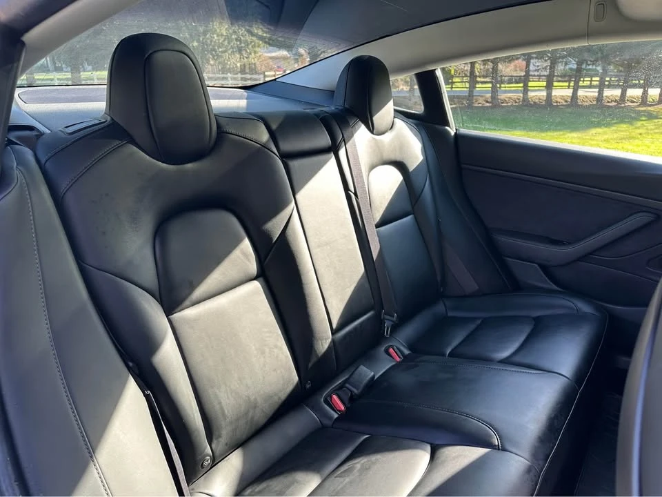 2019 Tesla Model 3 - Image 9 of 17