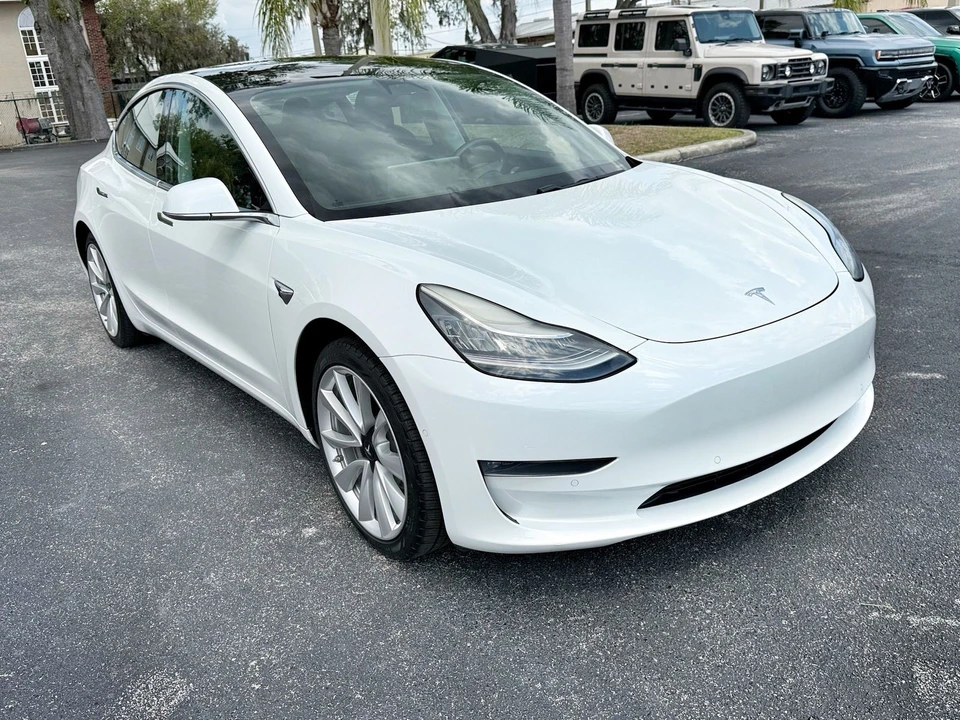 2019 Tesla Model 3 - Image 9 of 12