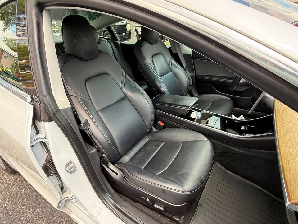 2019 Tesla Model 3 - Image 4 of 12