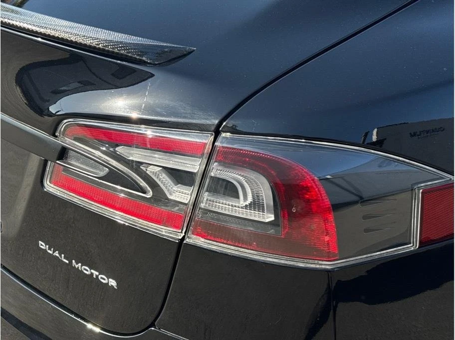 2019 Tesla Model S - Image 2 of 20