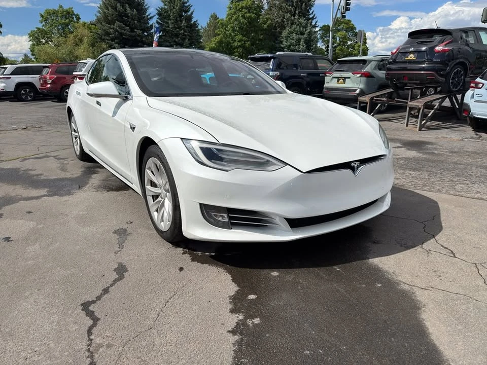 2019 Tesla Model S - Image 10 of 19