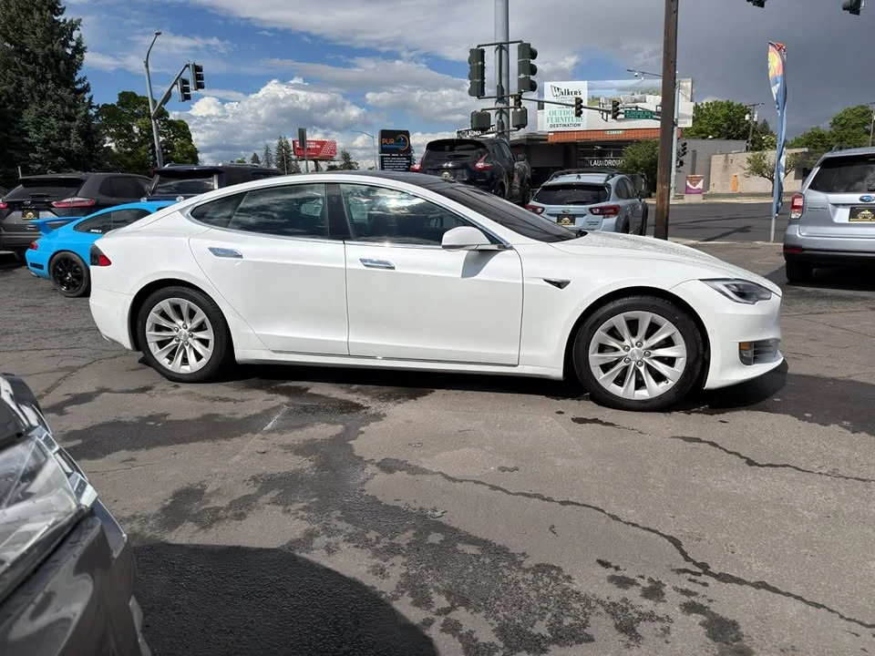 2019 Tesla Model S - Image 8 of 19
