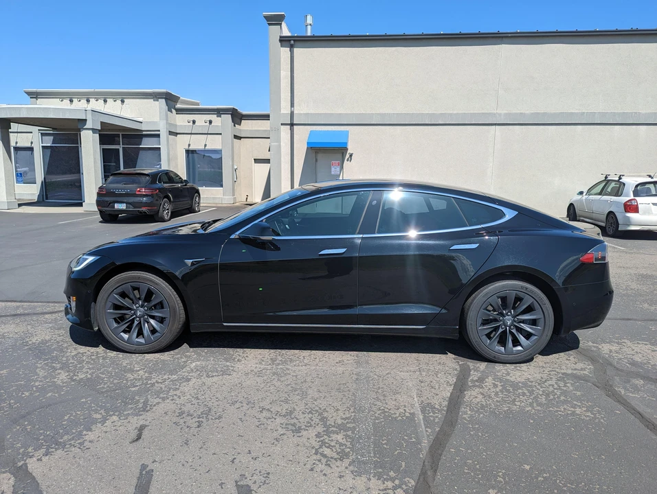 2019 Tesla Model S - Image 9 of 31