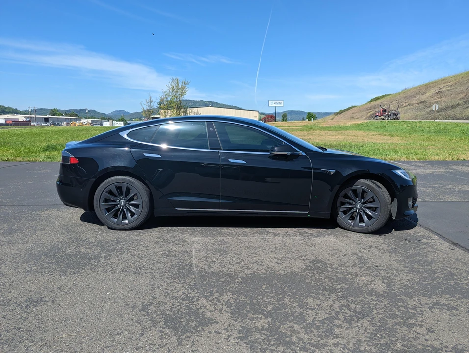 2019 Tesla Model S - Image 24 of 31