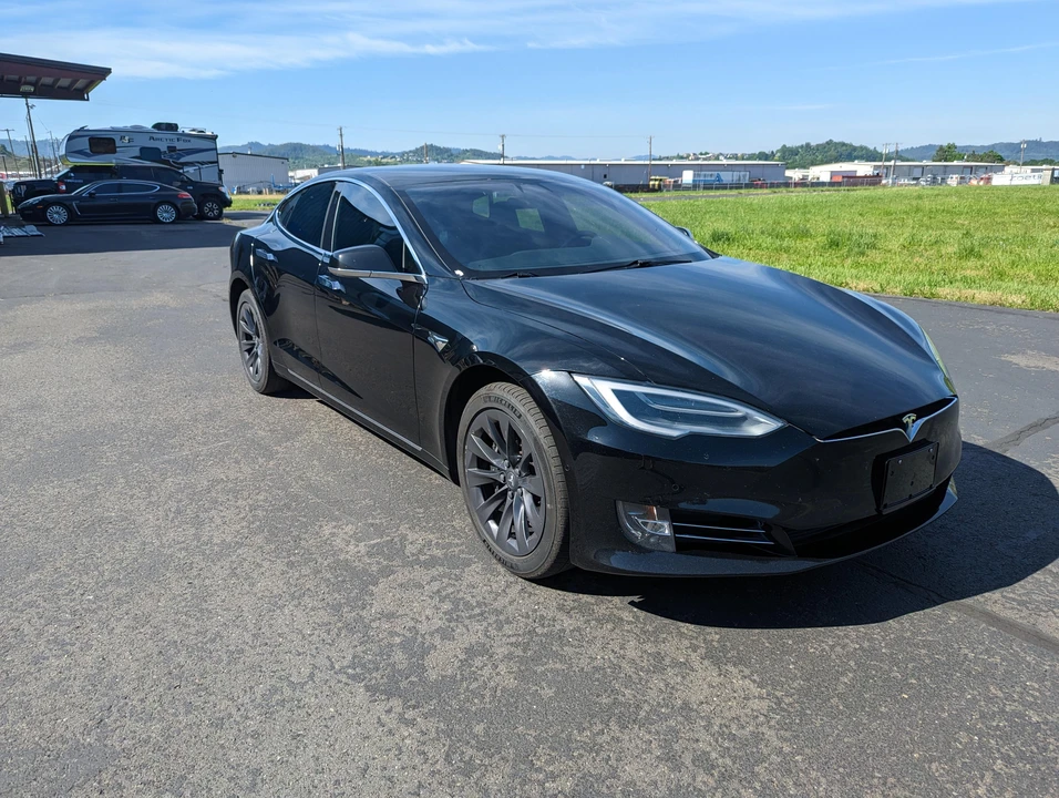 2019 Tesla Model S - Image 25 of 31