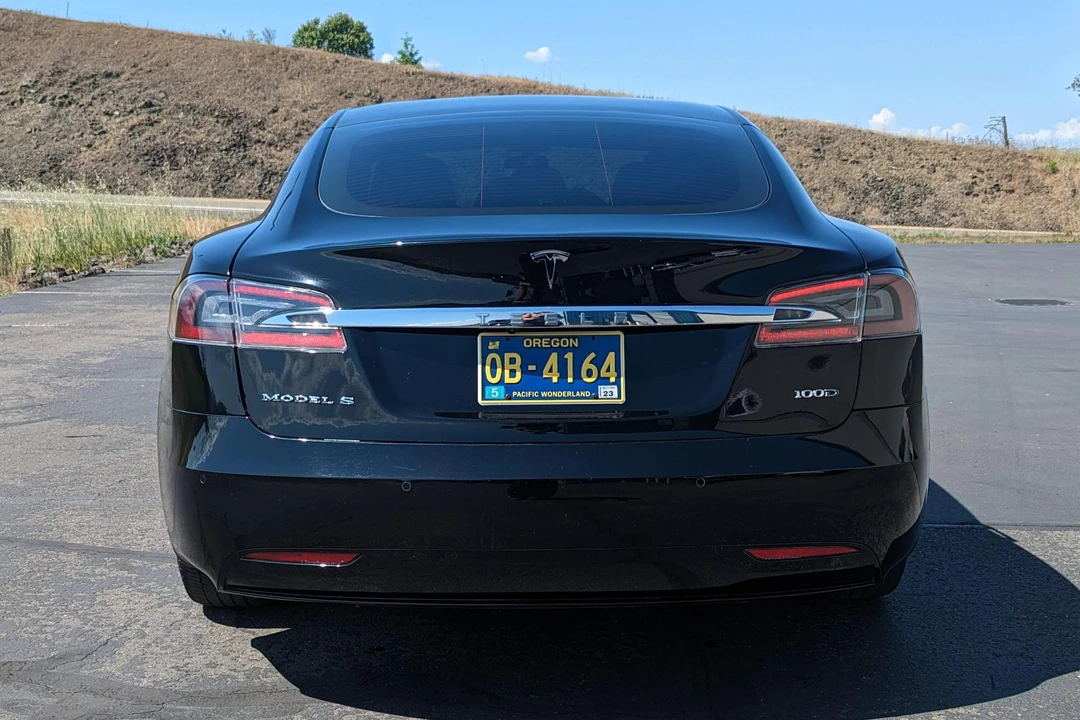 2019 Tesla Model S - Image 5 of 31