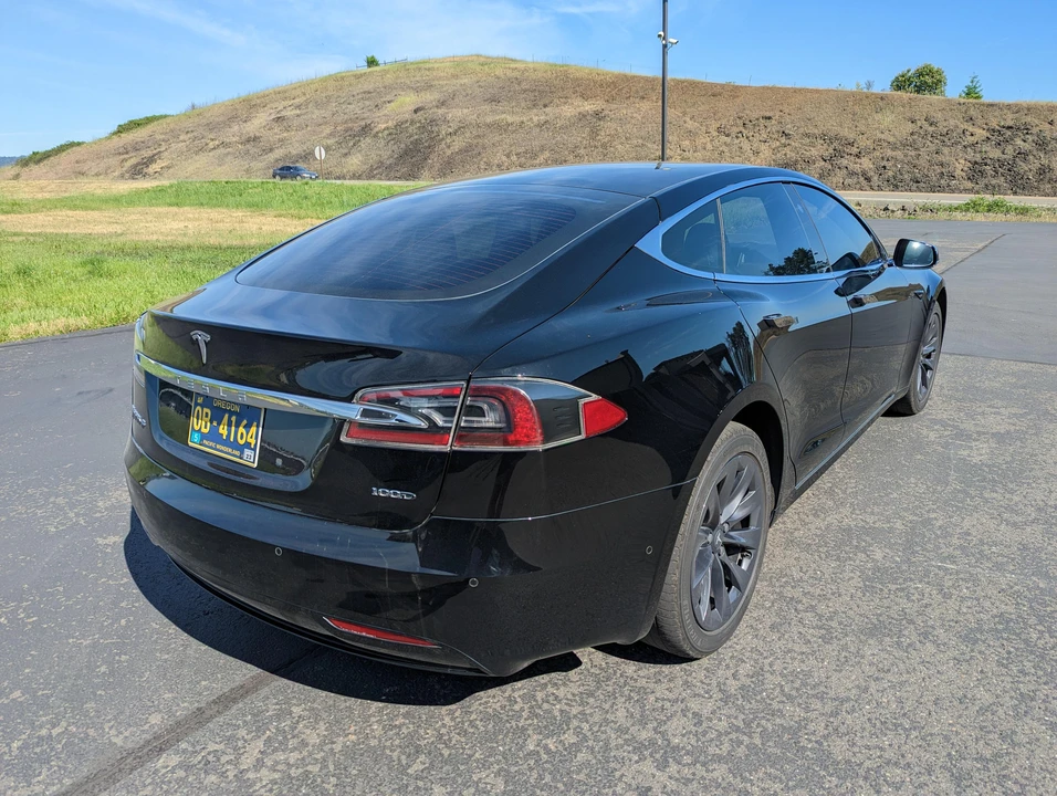 2019 Tesla Model S - Image 19 of 31