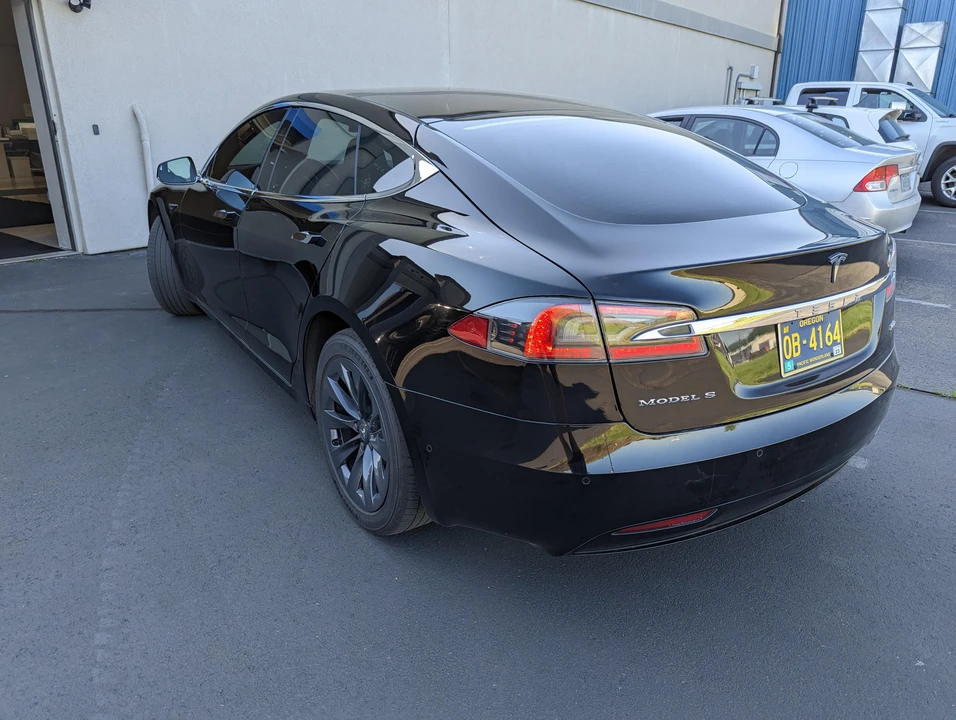 2019 Tesla Model S - Image 12 of 31