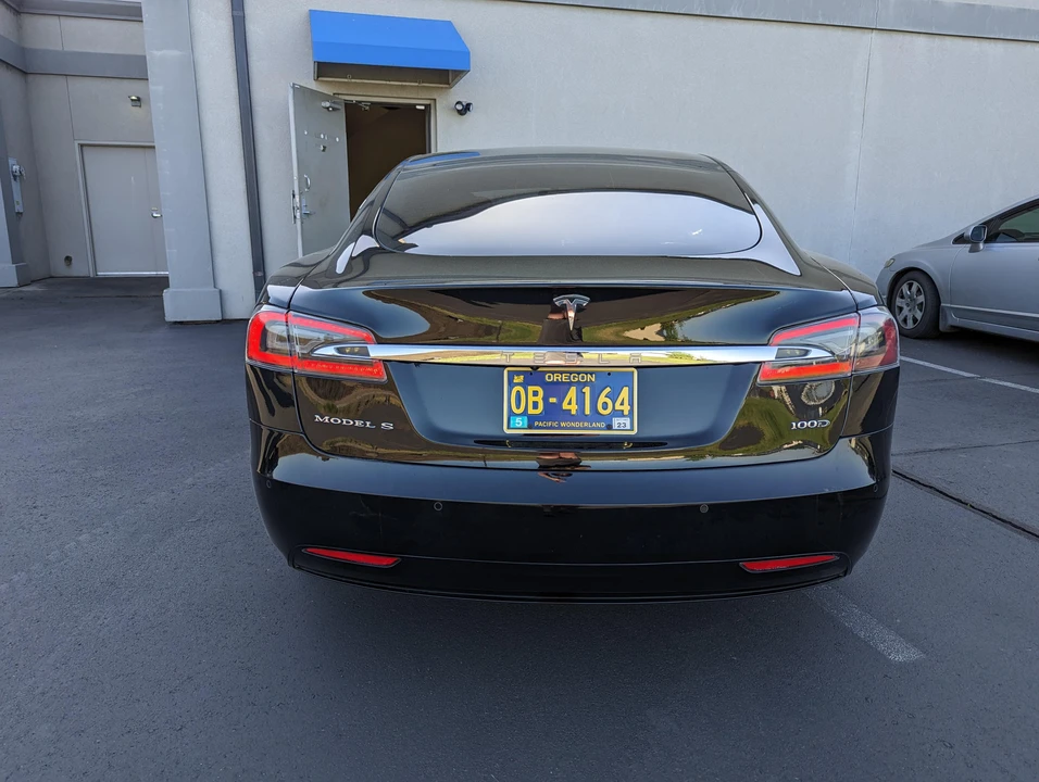 2019 Tesla Model S - Image 17 of 31