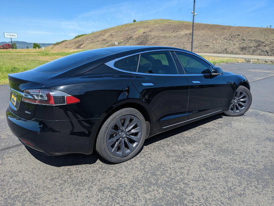 2019 Tesla Model S - Image 23 of 31