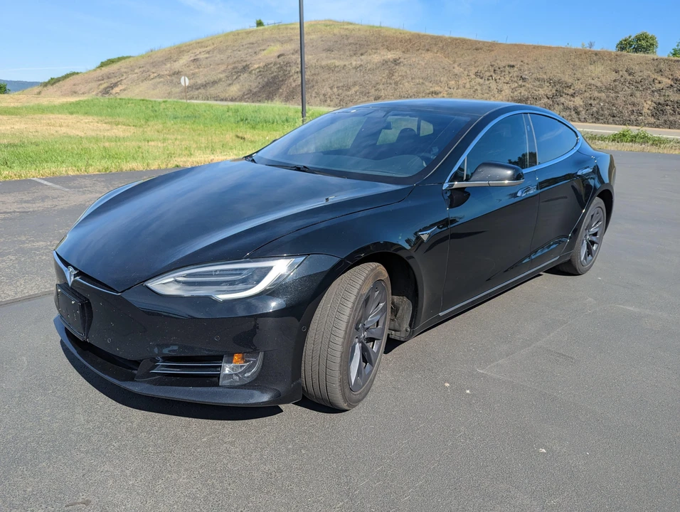 2019 Tesla Model S - Image 8 of 31