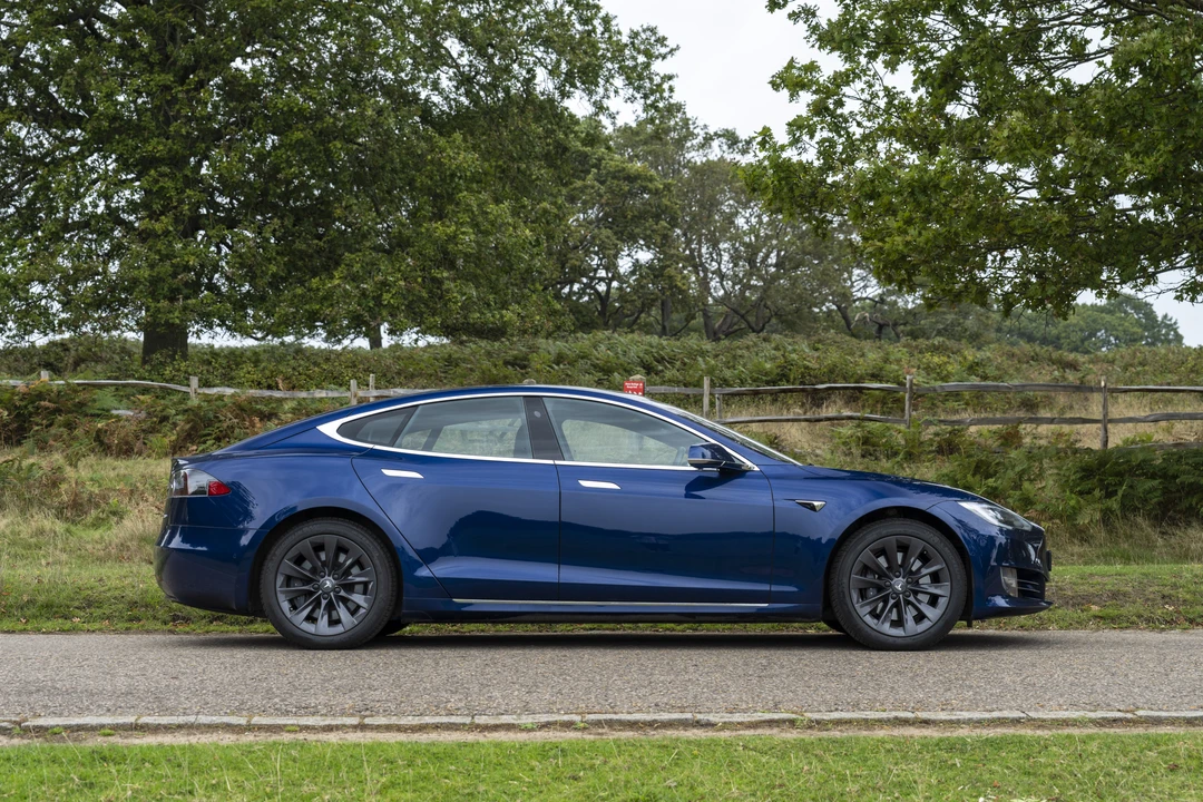 2019 Tesla Model S - Image 5 of 31