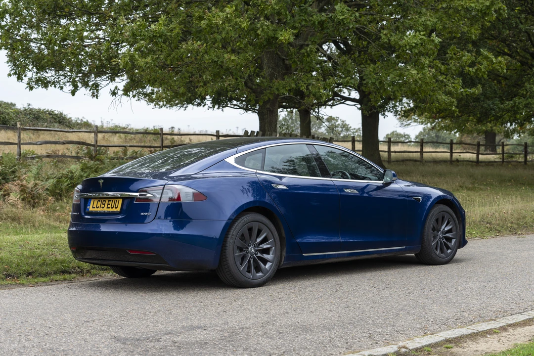 2019 Tesla Model S - Image 6 of 31