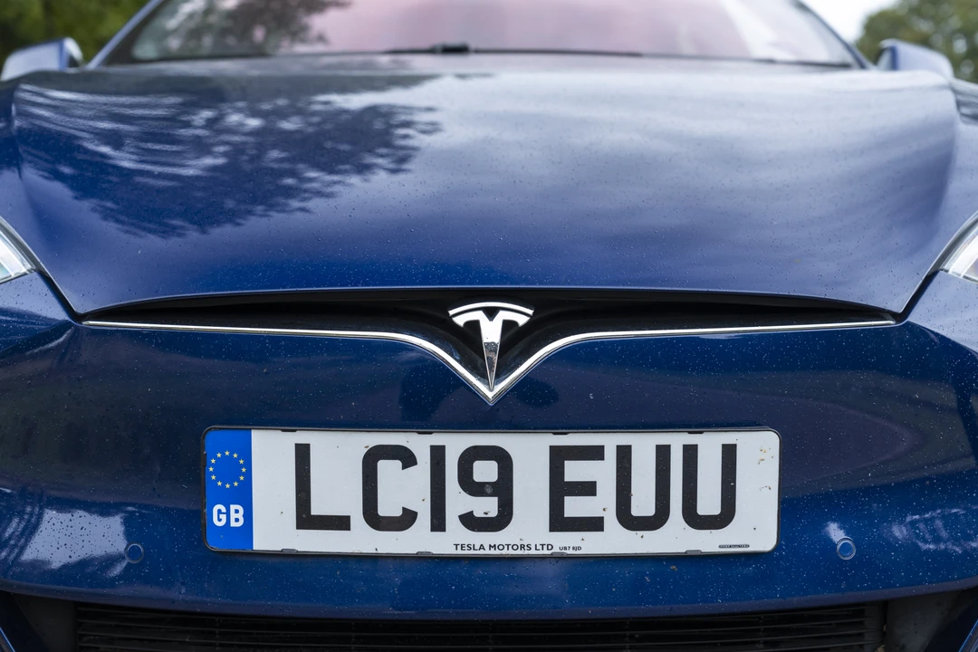 2019 Tesla Model S - Image 23 of 31