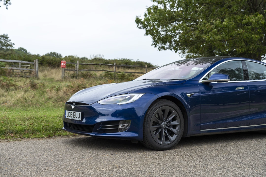 2019 Tesla Model S - Image 12 of 31