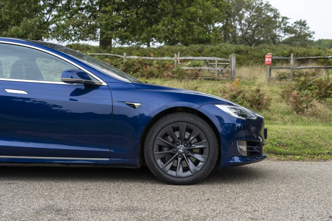 2019 Tesla Model S - Image 19 of 31
