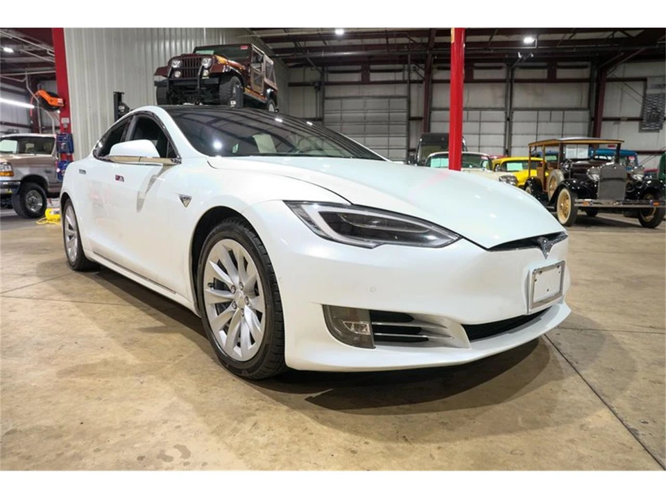 2019 Tesla Model S - Image 12 of 31