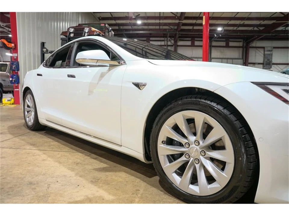 2019 Tesla Model S - Image 27 of 31