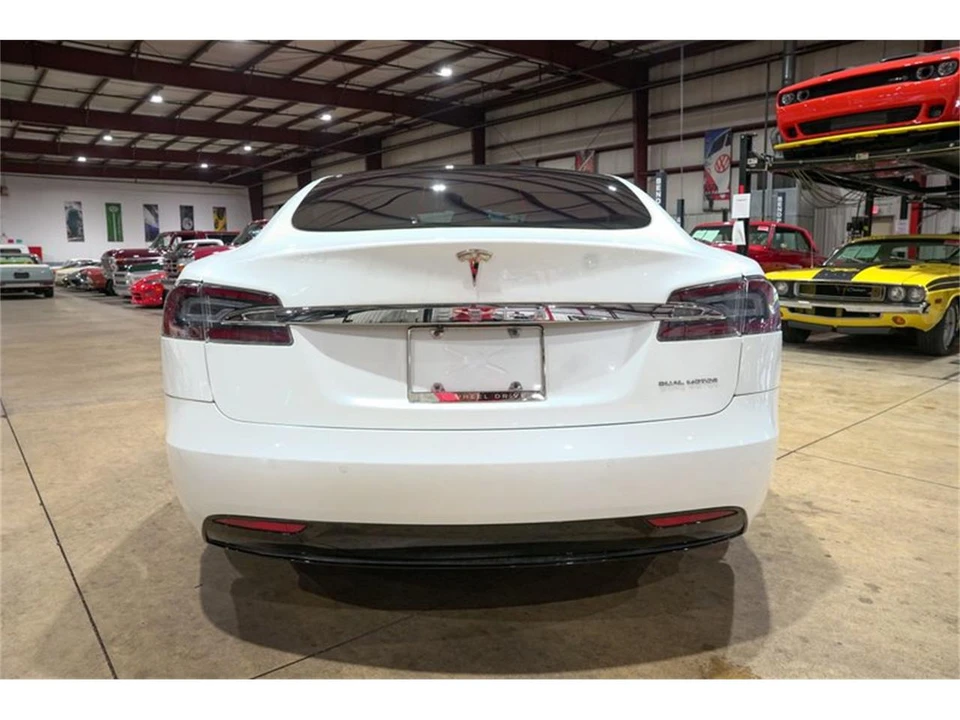 2019 Tesla Model S - Image 7 of 31