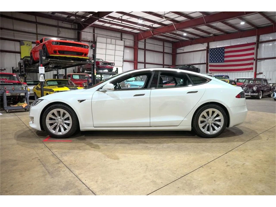 2019 Tesla Model S - Image 4 of 31