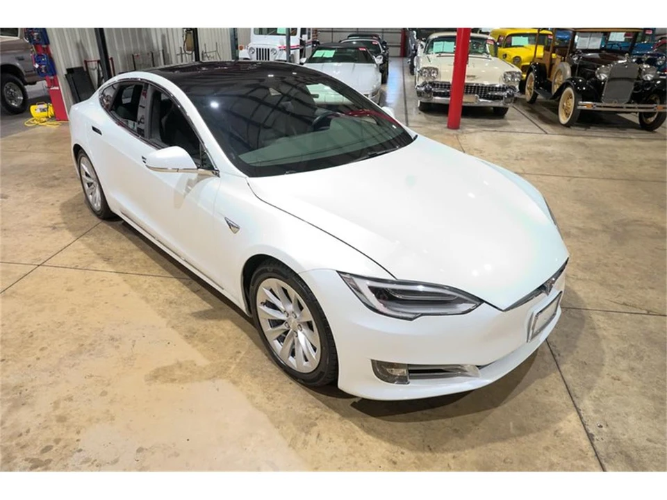 2019 Tesla Model S - Image 14 of 31