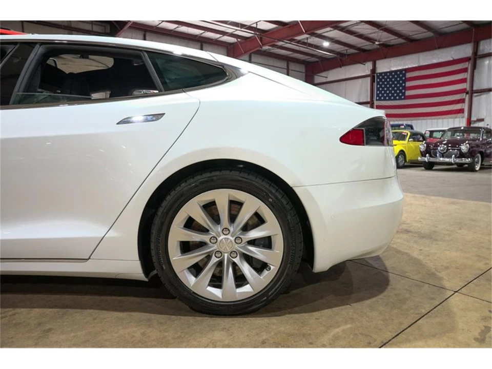 2019 Tesla Model S - Image 5 of 31