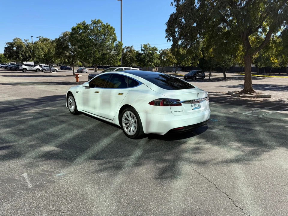 2019 Tesla Model S - Image 17 of 31