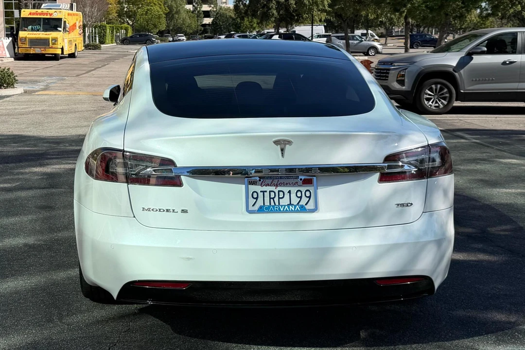 2019 Tesla Model S - Image 5 of 31