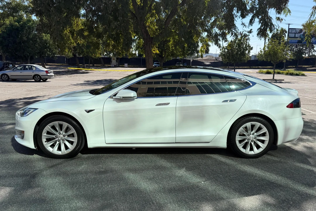 2019 Tesla Model S - Image 3 of 31