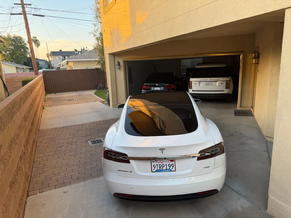 2019 Tesla Model S - Image 11 of 31