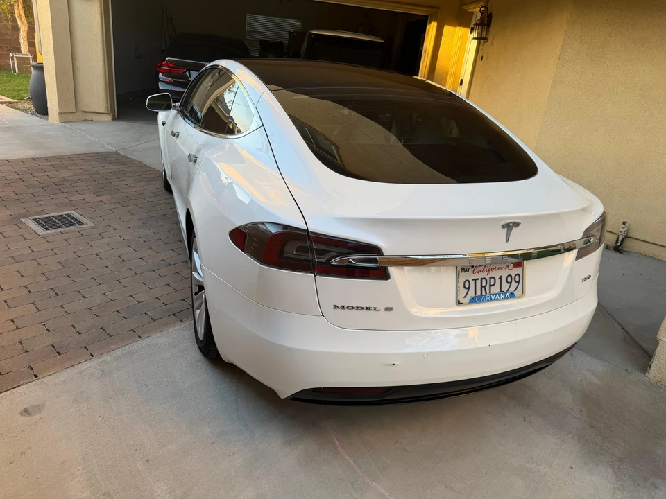 2019 Tesla Model S - Image 10 of 31