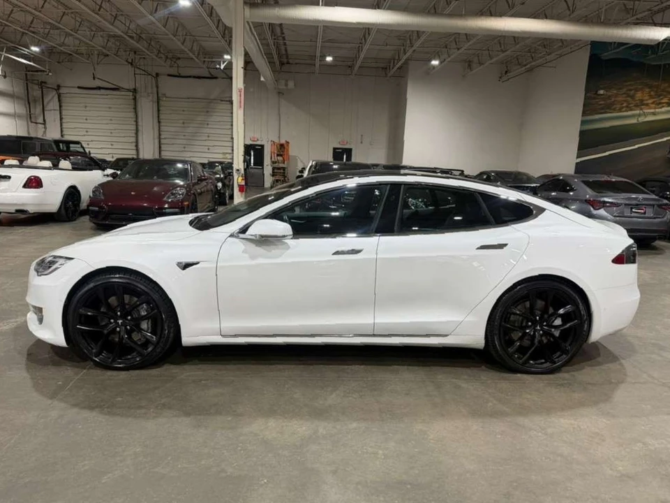 2019 Tesla Model S - Image 11 of 12