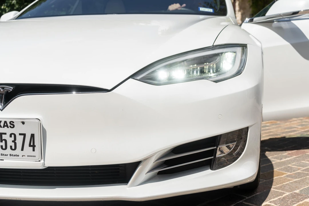 2019 Tesla Model S - Image 18 of 31