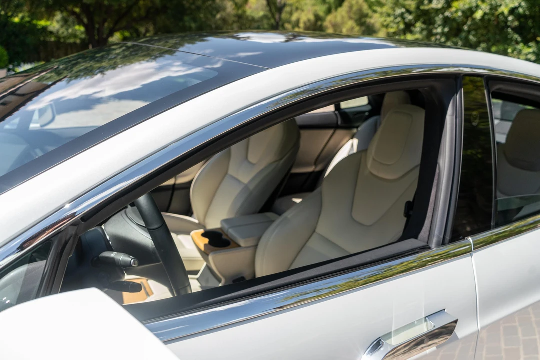 2019 Tesla Model S - Image 23 of 31