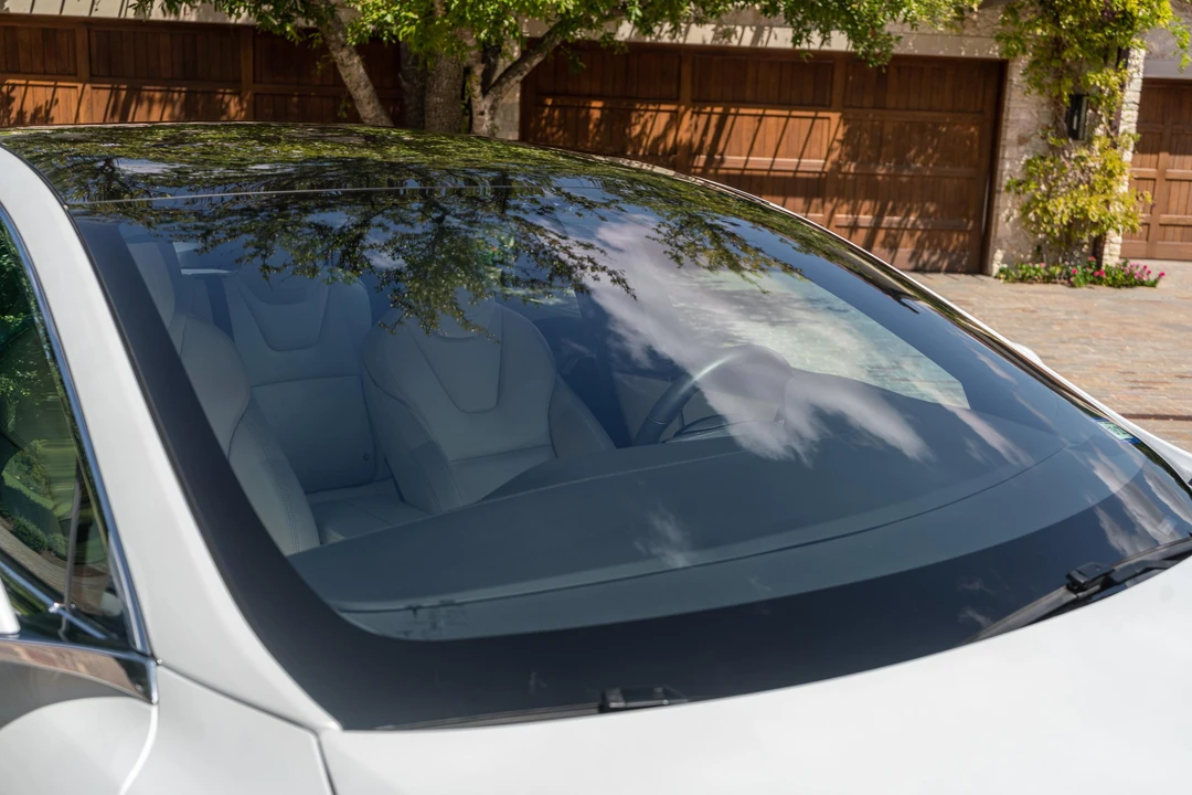 2019 Tesla Model S - Image 11 of 31