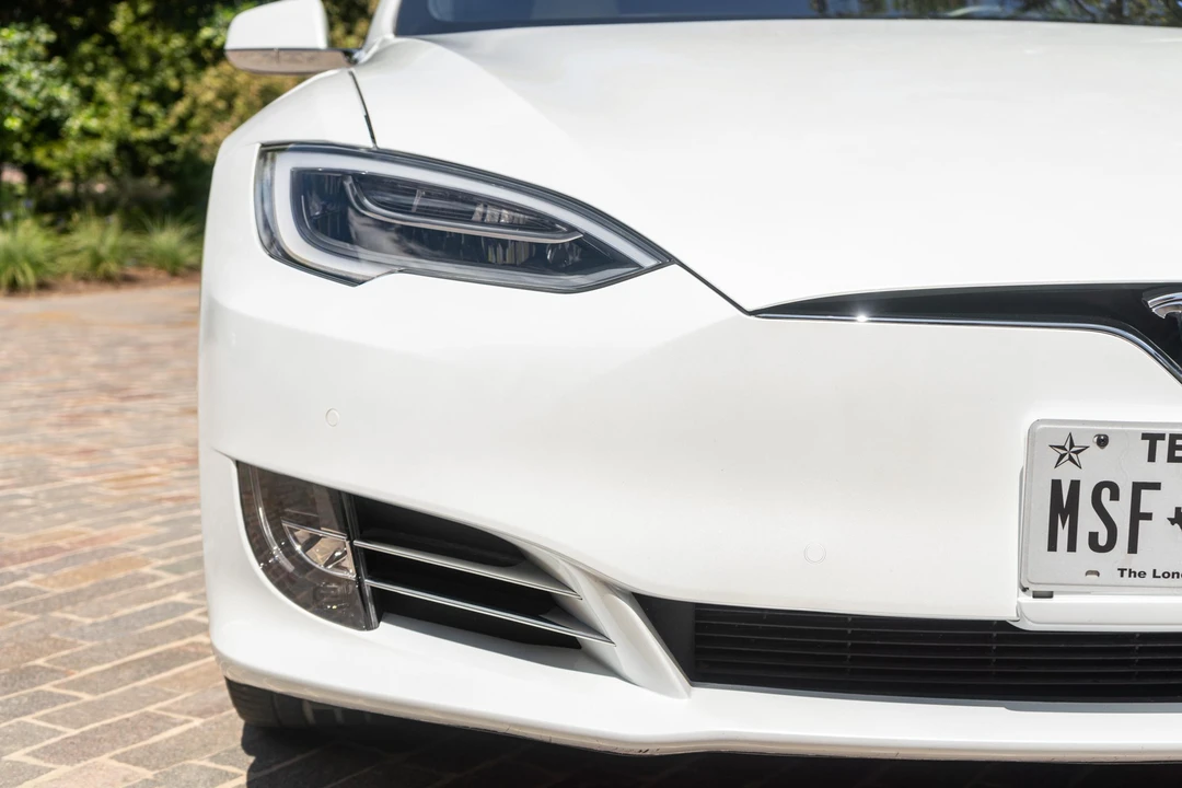 2019 Tesla Model S - Image 14 of 31